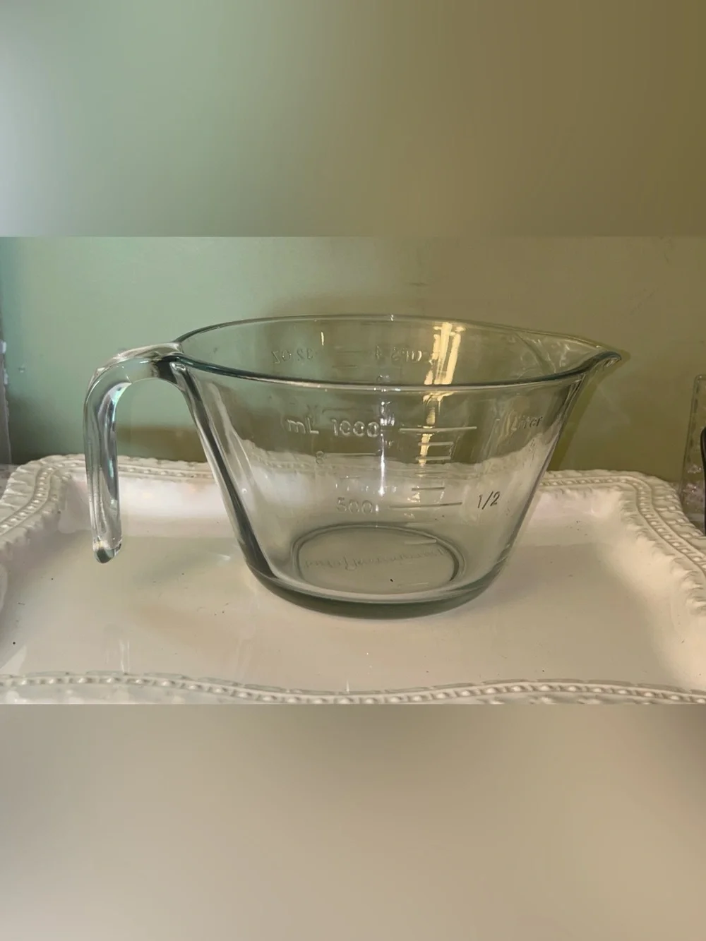 Pampered Chef 4-Cup Glass Measuring Cup No Lid